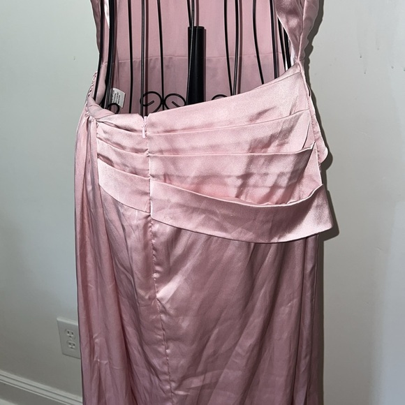 NWT Ieena for Mac Duggal Pink Open Back High Neck Side Ruched Gown Size 8 - Picture 10 of 15